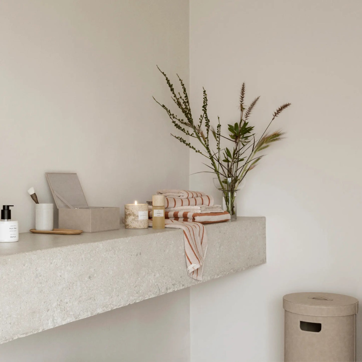 blomus Arto Handduk 50x100 cm Moonbeam/Amber Brown