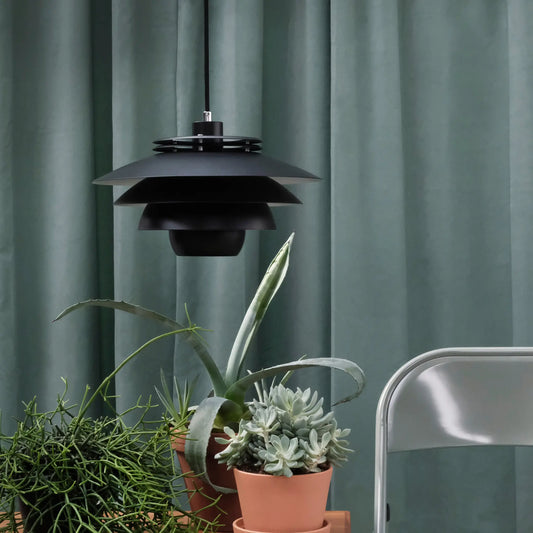 Dyberg Larsen Ejka Taklampa 38 cm, Svart