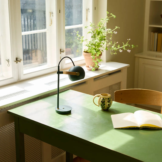 Halo Design DC Portabel Bordslampa, Deep Green