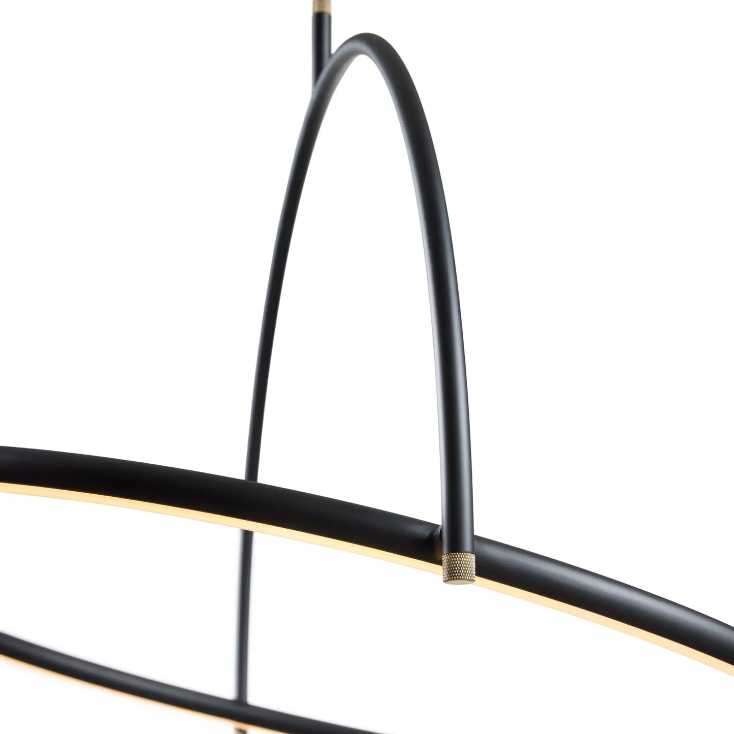 Halo Design Tilt Ljuskrona Ø60 cm 3-Stegs, Black