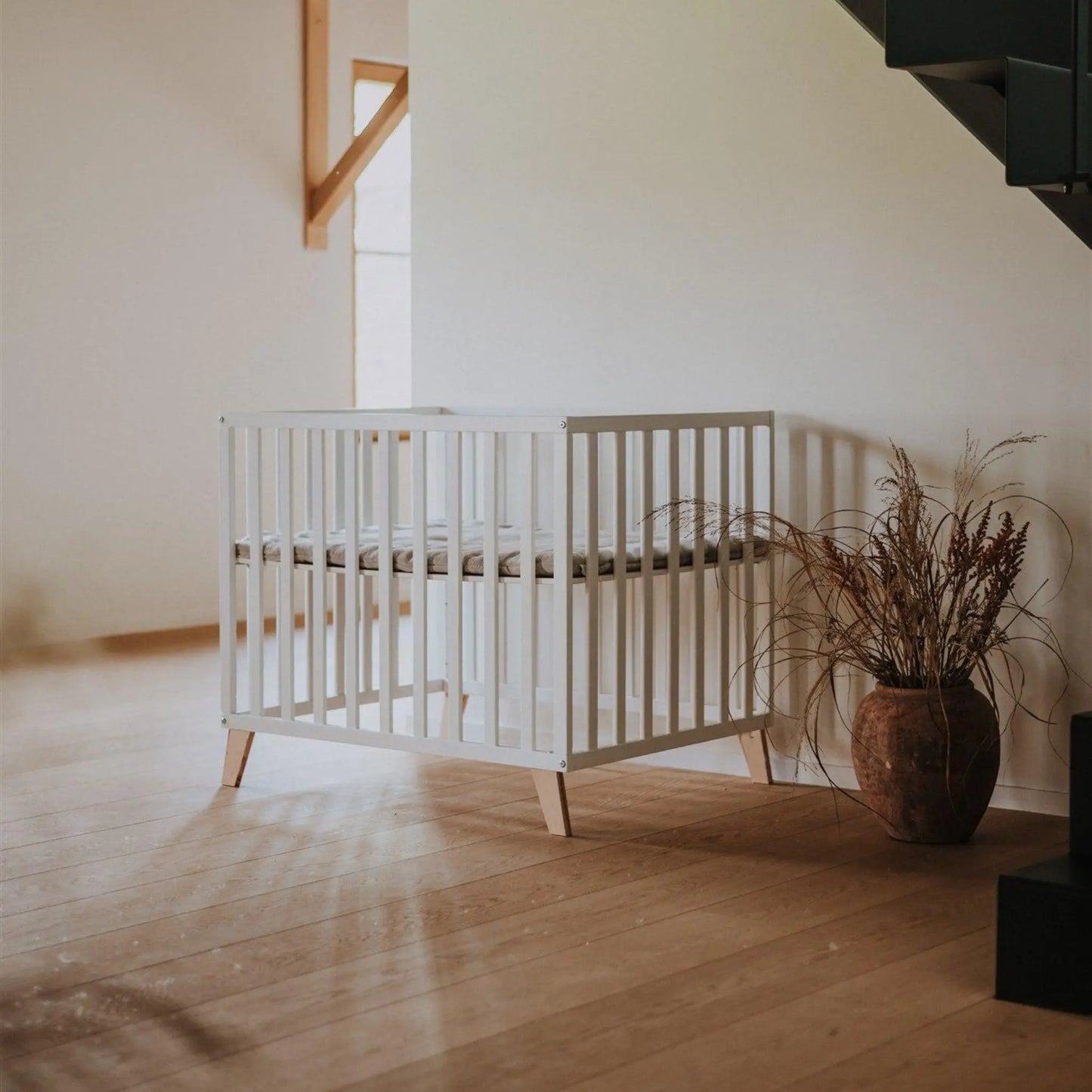 Quax Alix Lekhage, White