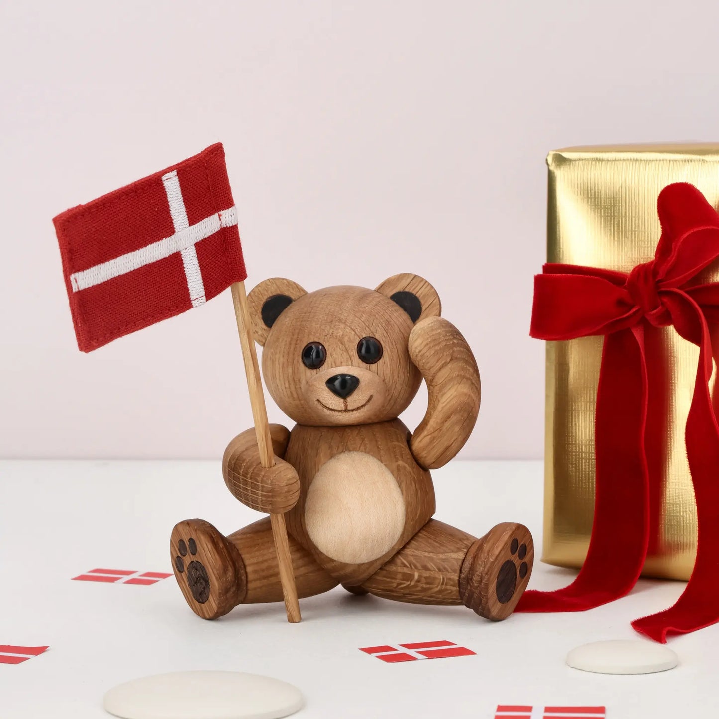 Spring Copenhagen Flaggie Teddybjörn Trädekoration 12 cm, Ek