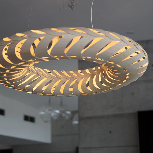 David Trubridge Maru Taklampa 110 cm, Bambu