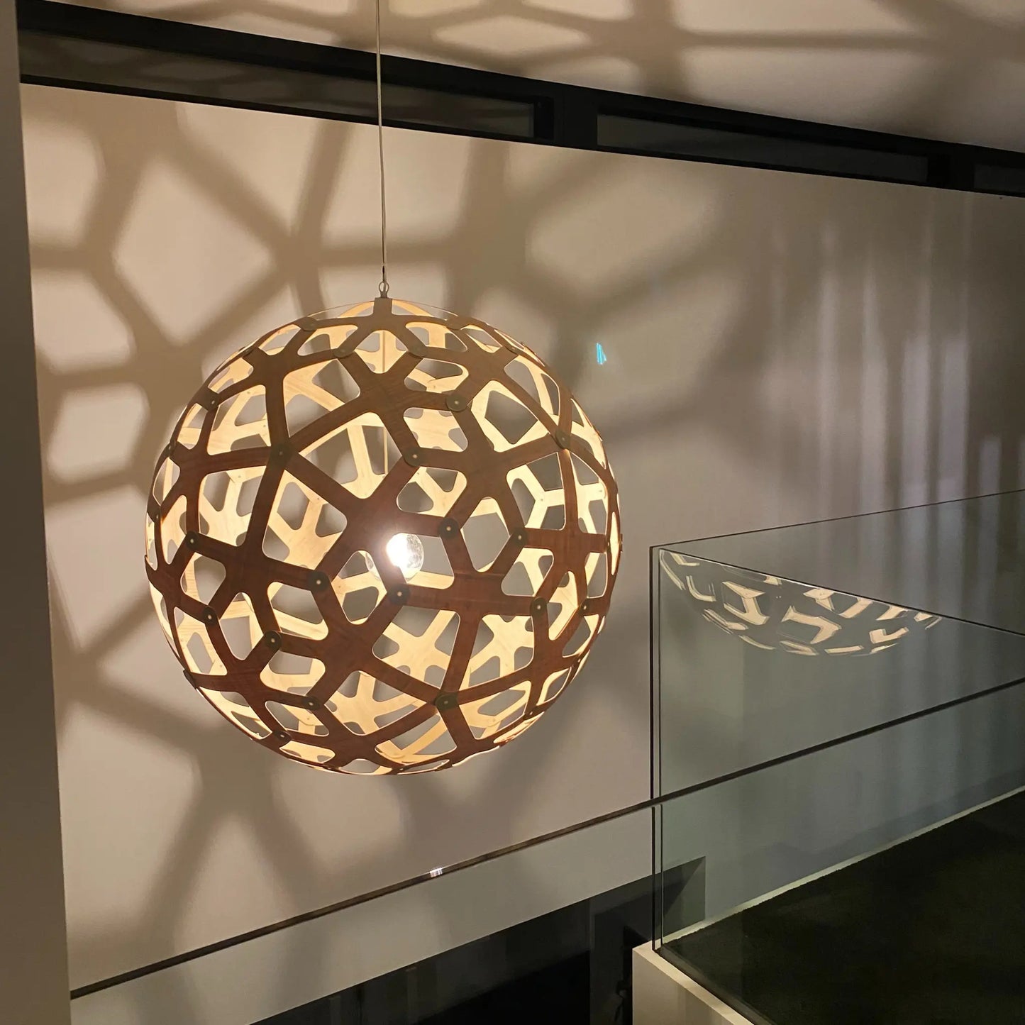 David Trubridge Coral Taklampa 60 cm, Svart