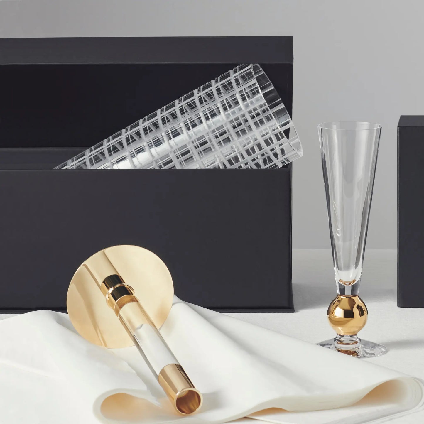 Orrefors, Lumiere Ljusstake 32 cm, Guld-Silvra Home