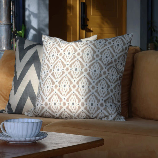 Svanefors Ikat Kuddfodral 50x50 cm, Beige