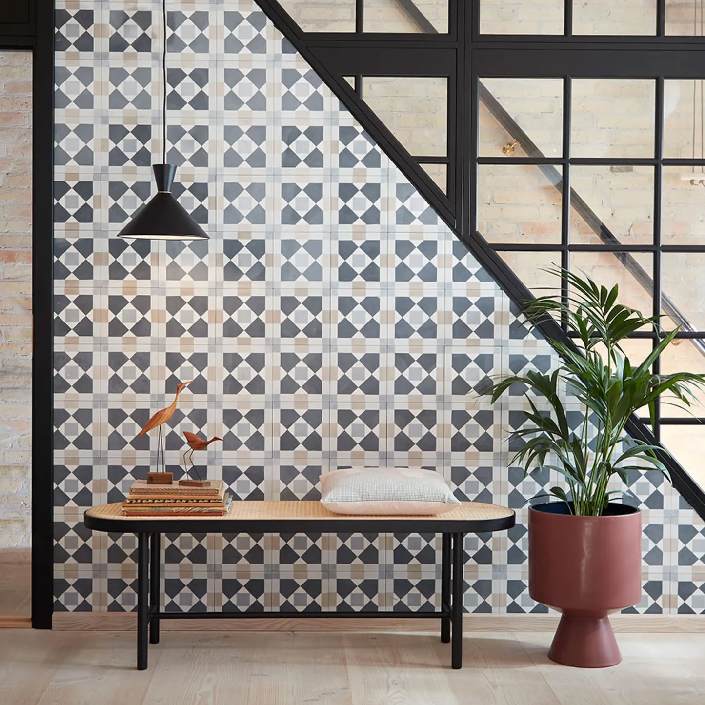 Warm Nordic Bloom Taklampa, Black Noir