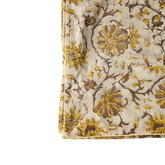 Affari of Sweden Zinnia Bordsduk 250x140 cm, Gul