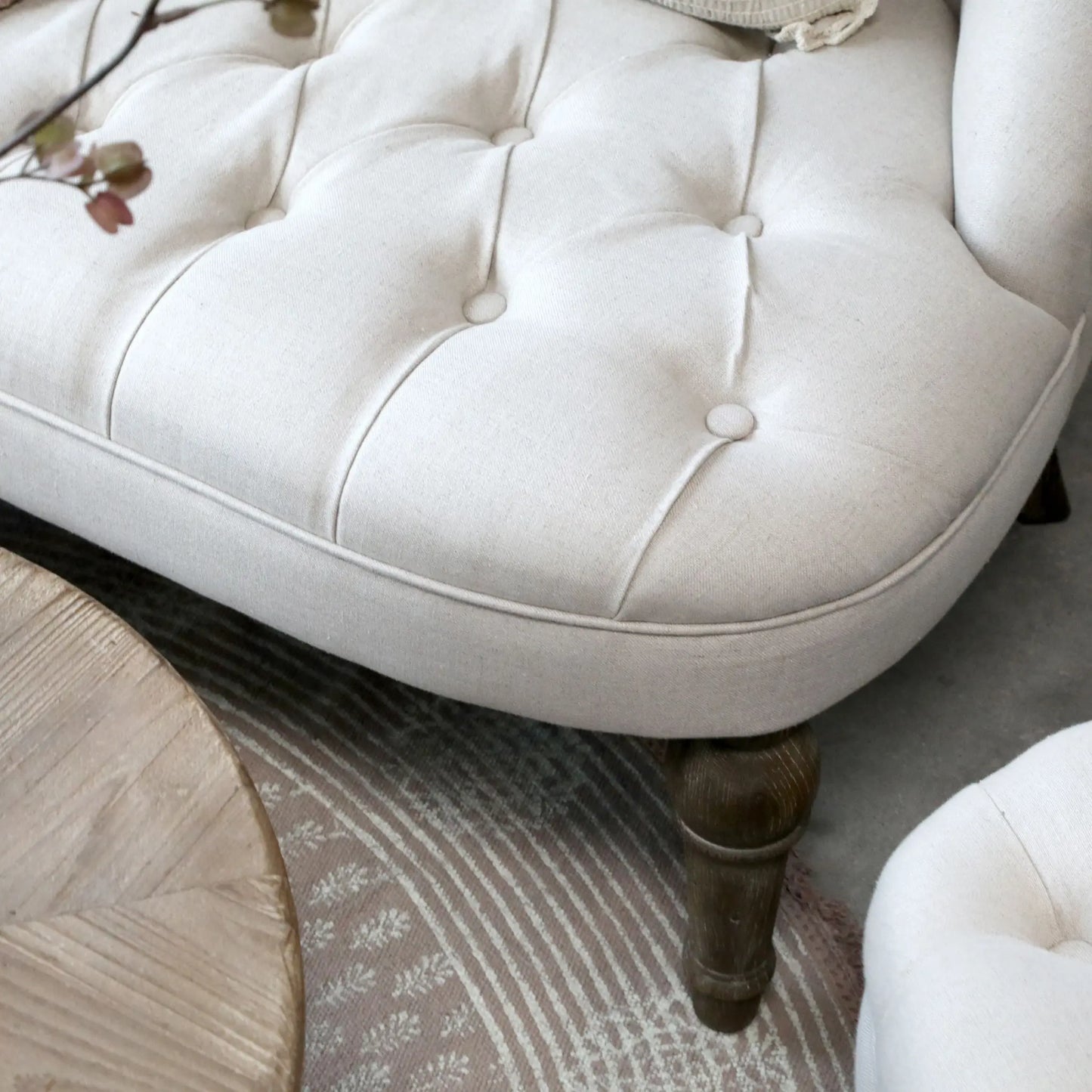 Chic Antique French Soffa, Linne