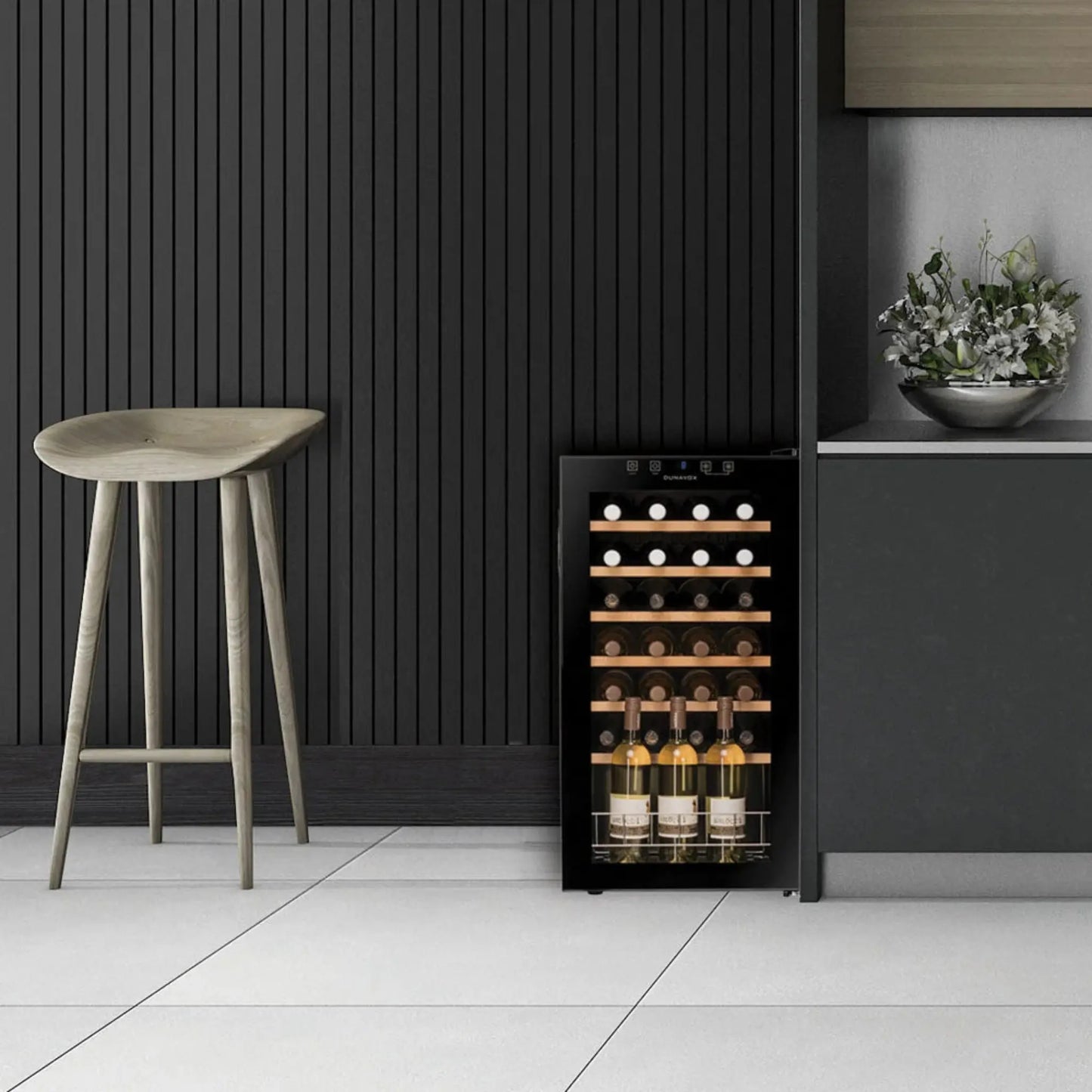 Dunavox Home-28, Helglasad svart