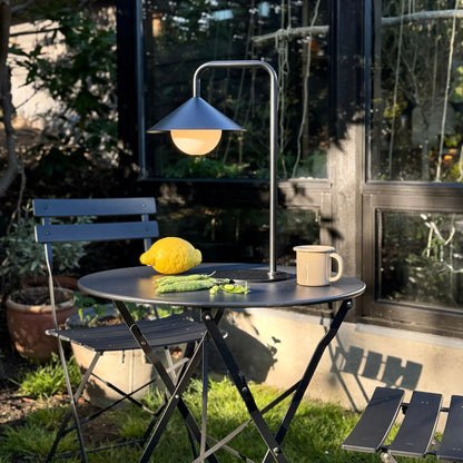 Dyberg Larsen Nova Bordslampa med ljusglob med fjärrkontroll, Svart