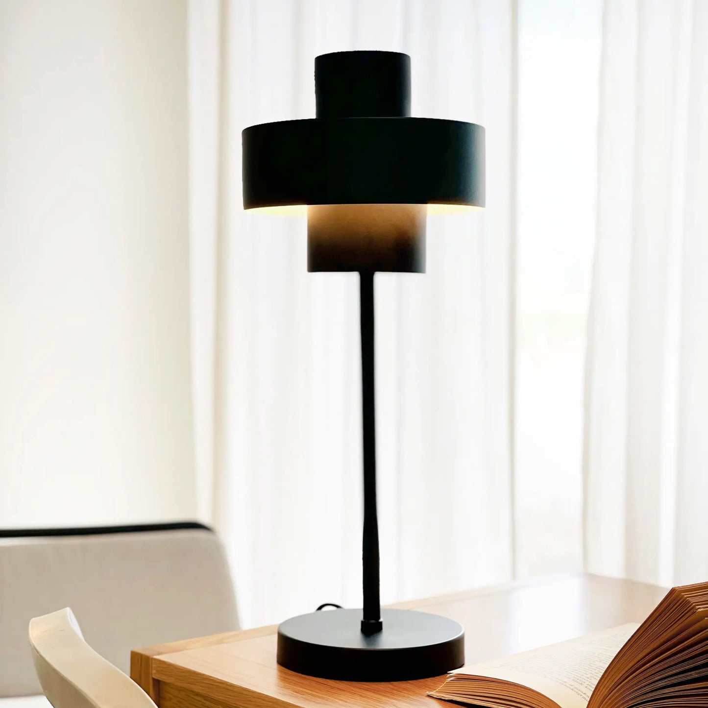 Dyberg Larsen Stoke Bordslampa 20 cm, Svart
