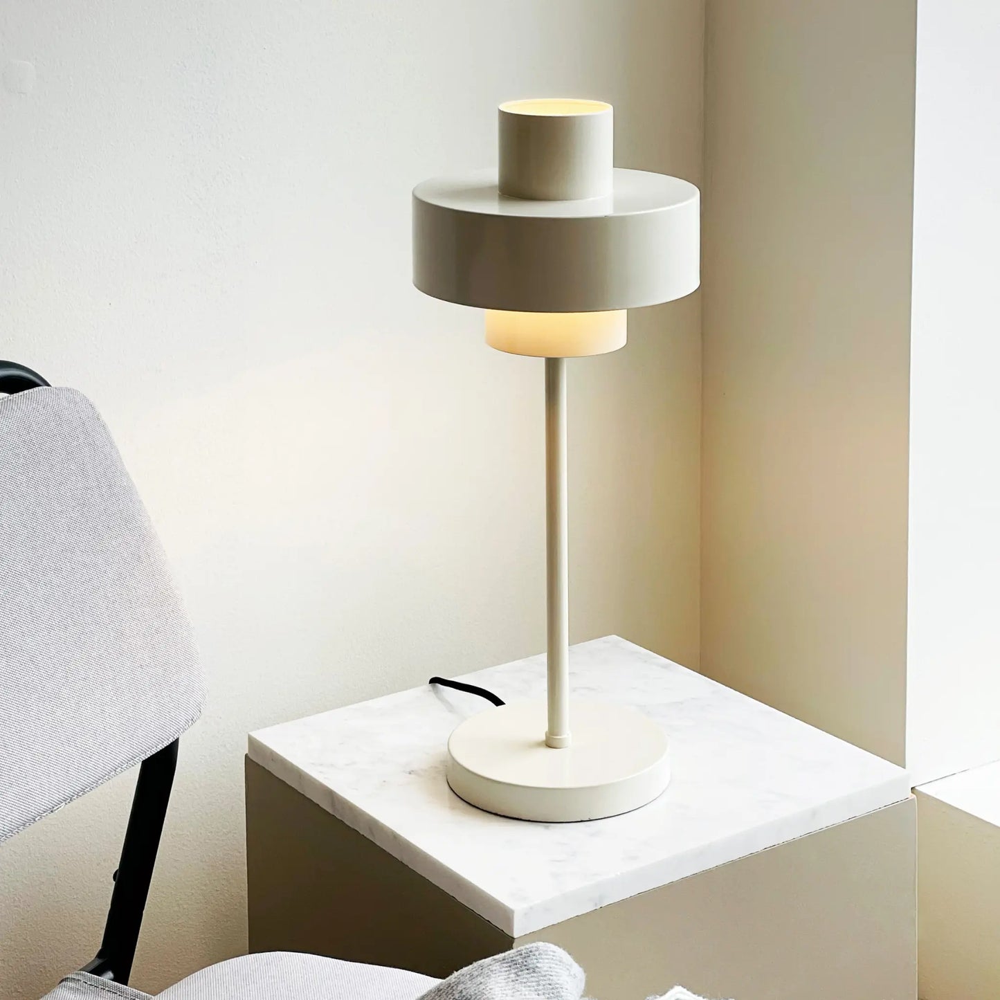 Dyberg Larsen Stoke Bordslampa 20 cm, Vit
