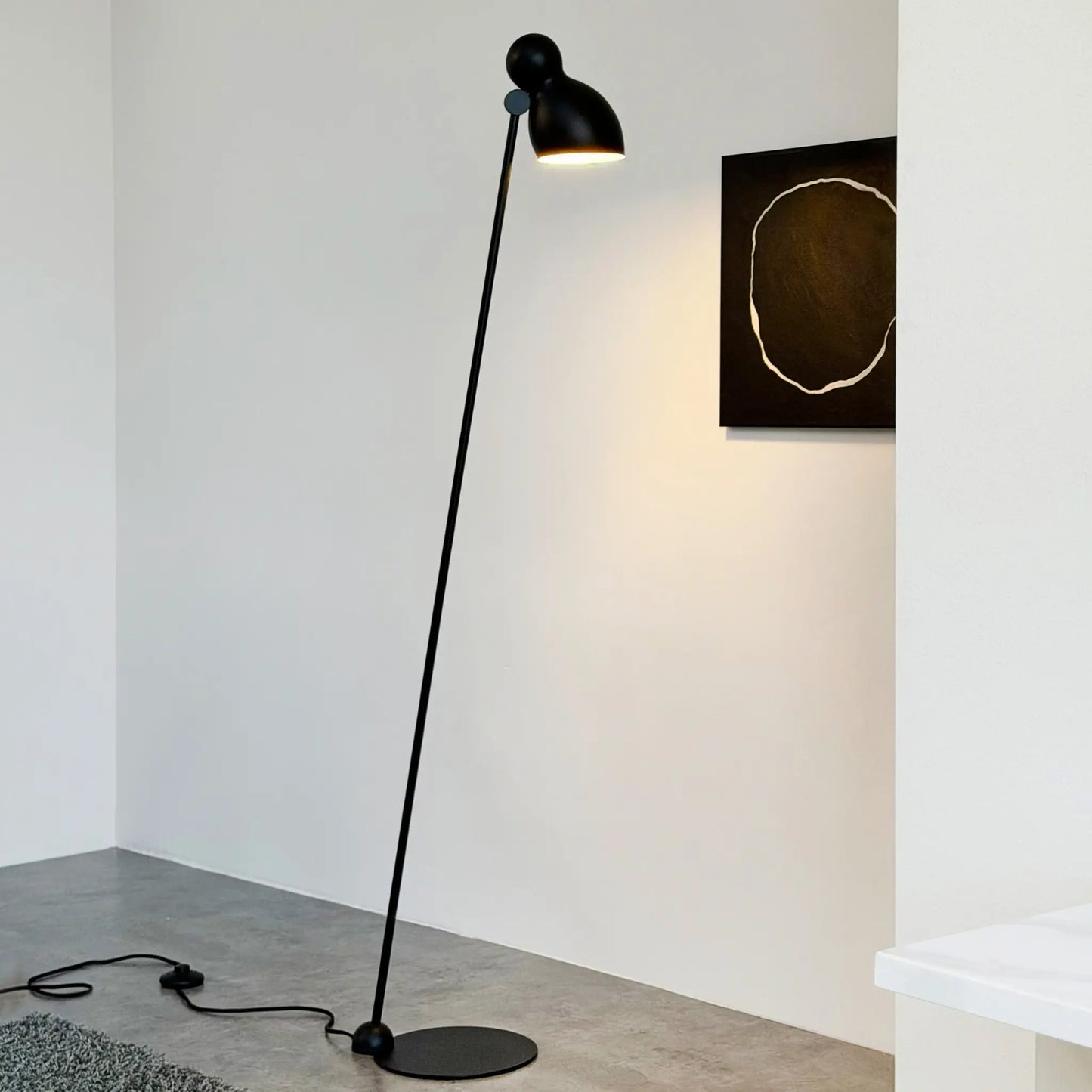 Dyberg Larsen Ludo Golvlampa, Svart