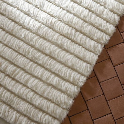 GAN Lines Matta 205x334 cm, Vit