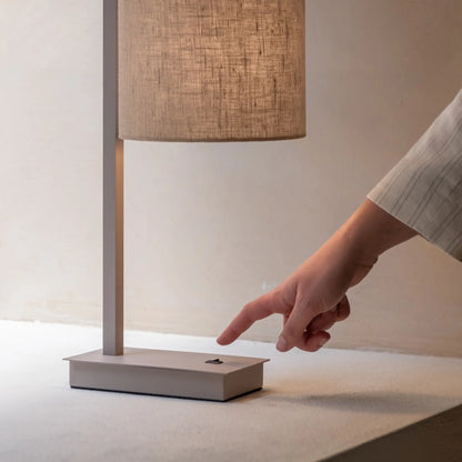 it's about RoMi Boston Bordslampa, Sand/Mörkt Linne