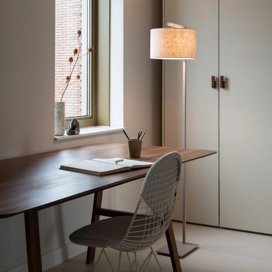it's about RoMi Boston Golvlampa, Sand/Ljust Linne