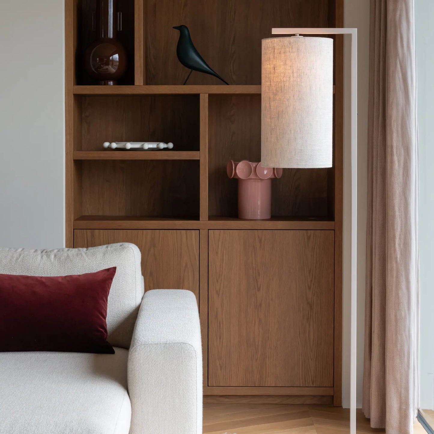it's about RoMi Boston Golvlampa, Sand/Ljust Linne