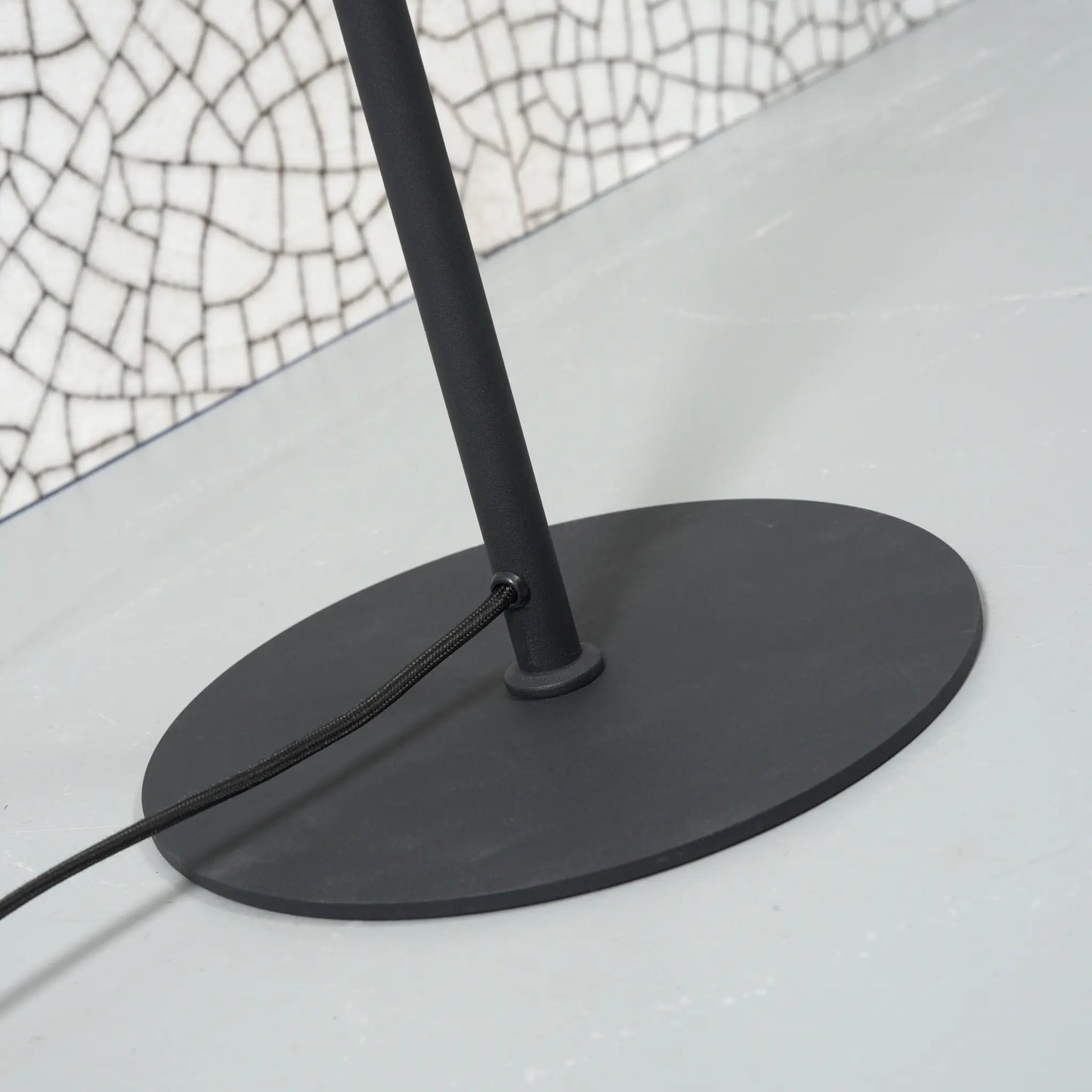 it's about RoMi Marseille Golvlampa, Svart