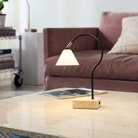 Halo Design Question Portabel Bordslampa, Svart Antikmässing Opalglas