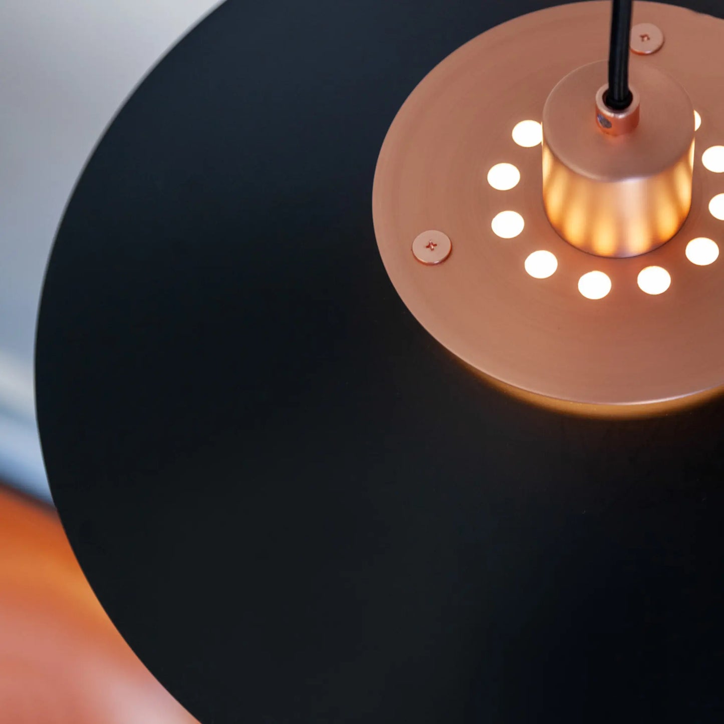 Halo Design Rivoli Taklampa Ø40 cm, Svart/Koppar