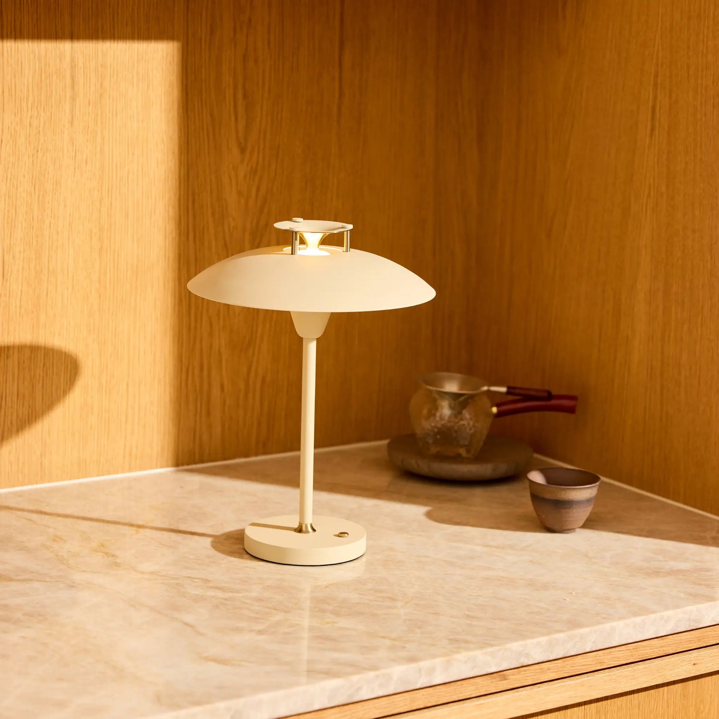 Halo Design Stepp 1-2-3 Portabel Bordslampa, Cream