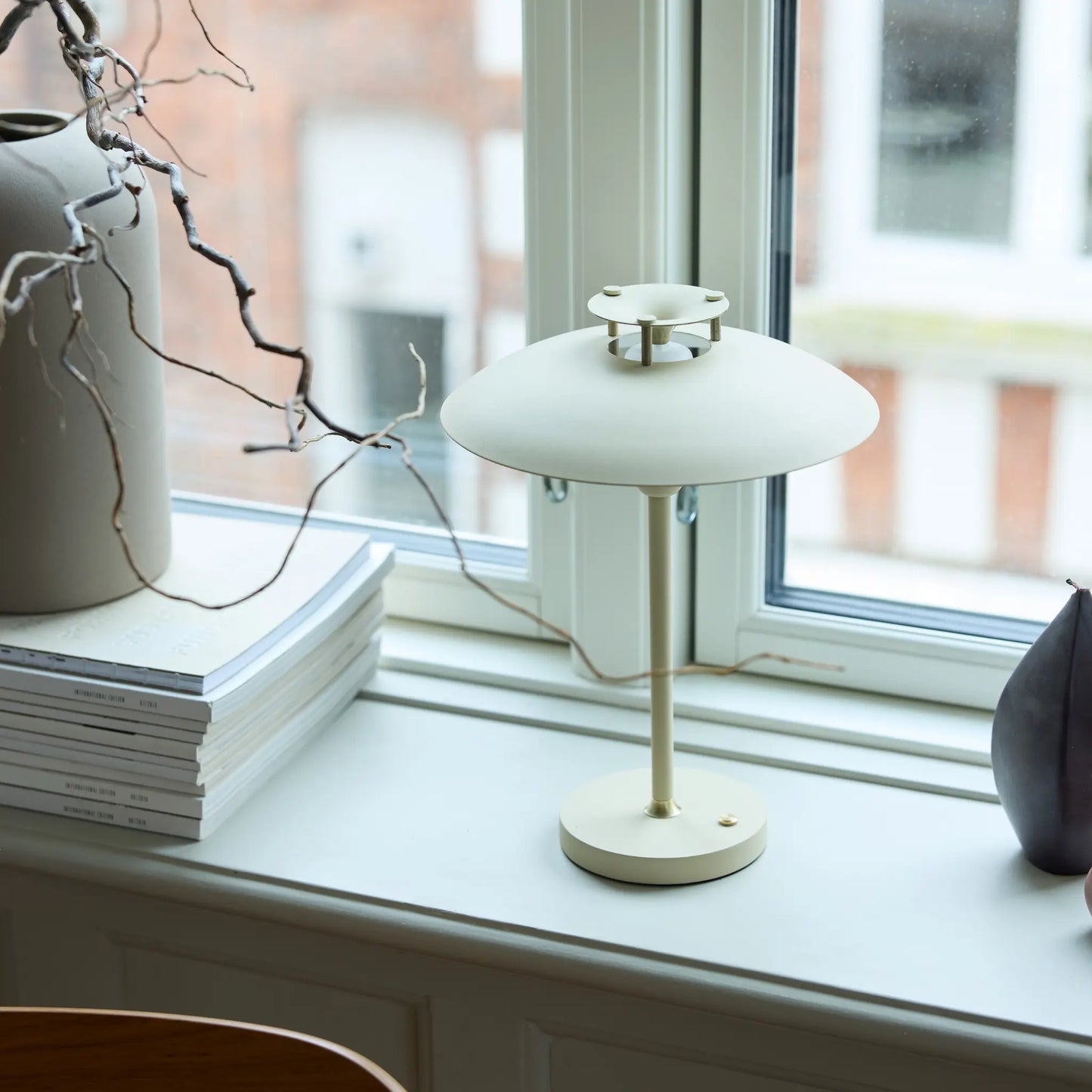 Halo Design Stepp 1-2-3 Portabel Bordslampa, Cream