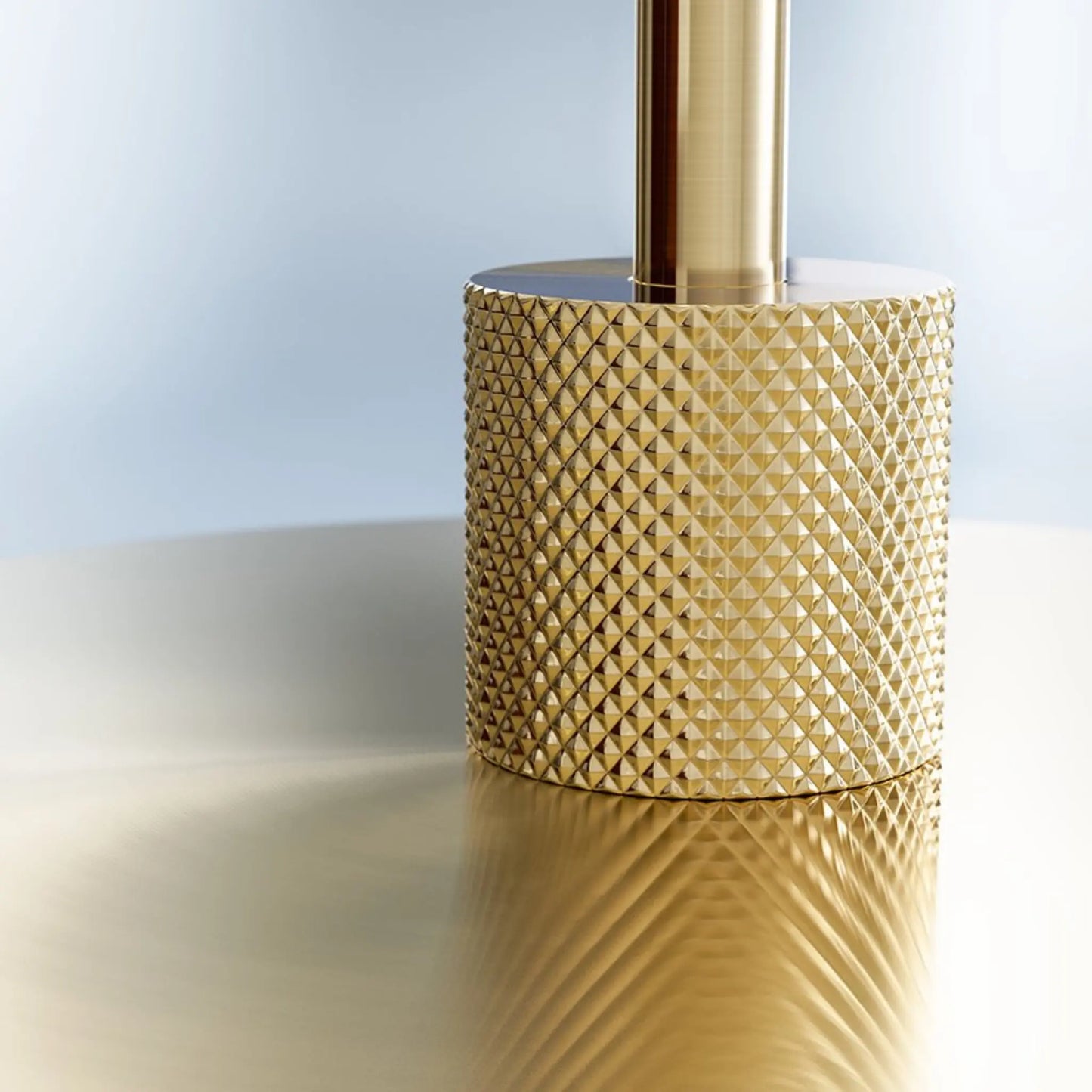 Herstal Gil il Grande Bordslampa, Satin brass