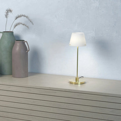 Herstal Gil il Grande Bordslampa, Satin brass/Opal glas