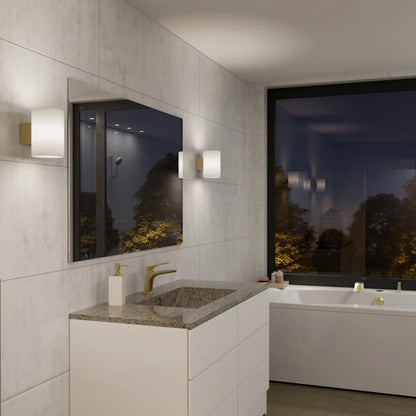 Herstal Evoke Vägglampa L, Satin brass/Opal glas