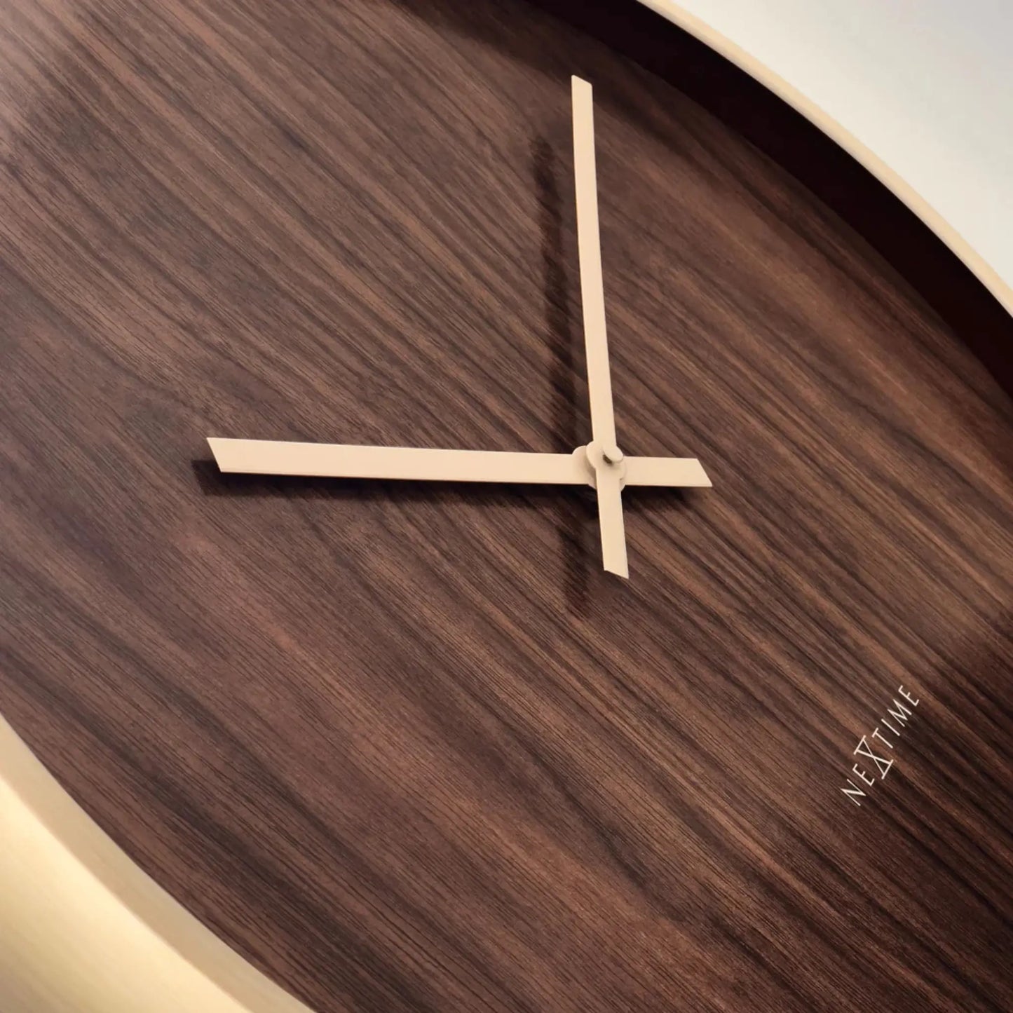 NeXtime Oslo L Väggklocka 50 cm, Brun