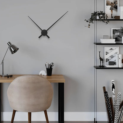 NeXtime Hands Väggklocka 85 cm, Svart