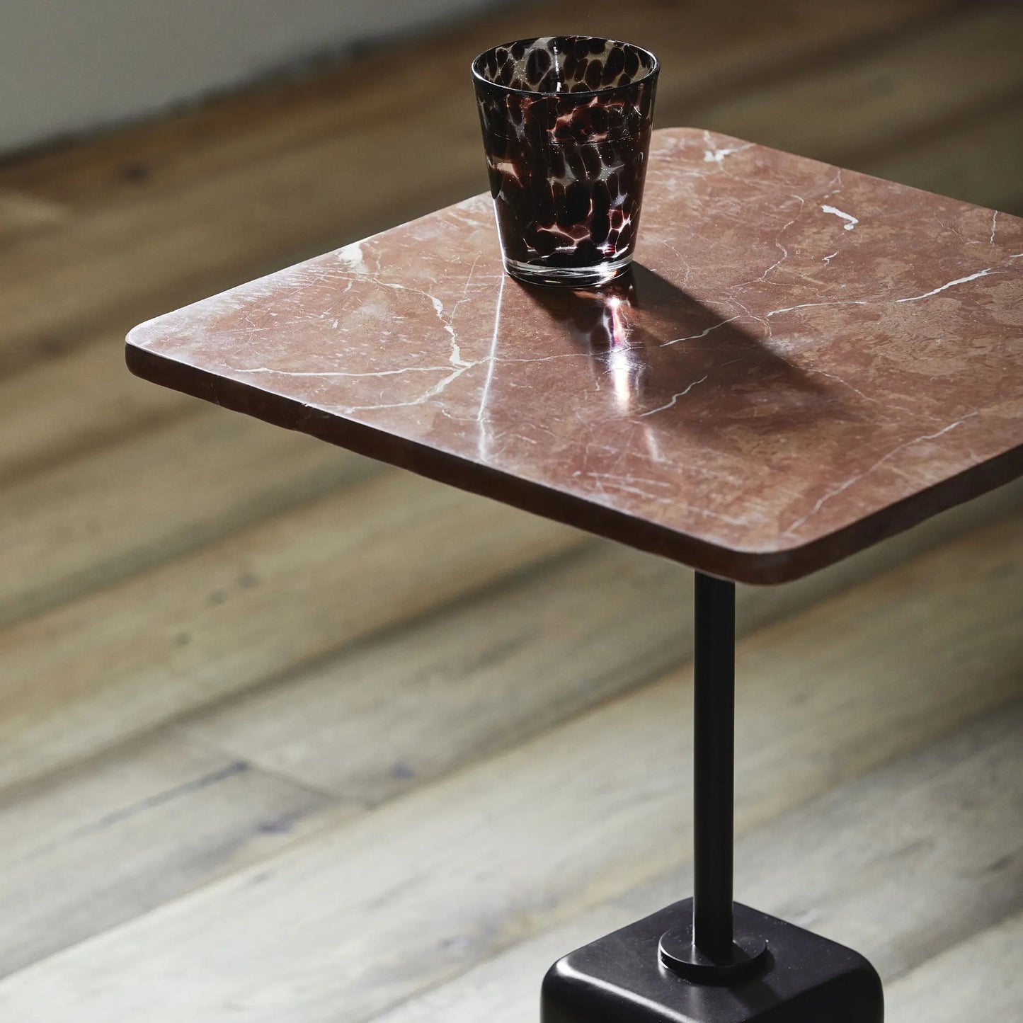 Nordal Chao Sidobord Marmor, Rost