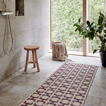 Pappelina Tom Matta 70x240 cm, Burgundy