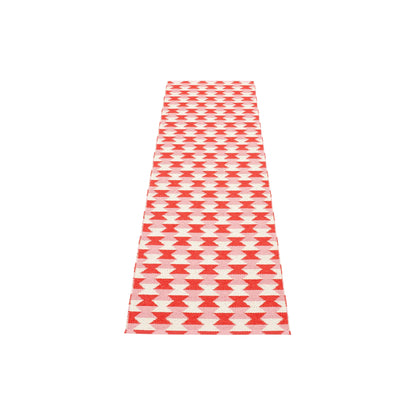 Pappelina Dana Matta 70x400 cm, Coral Red