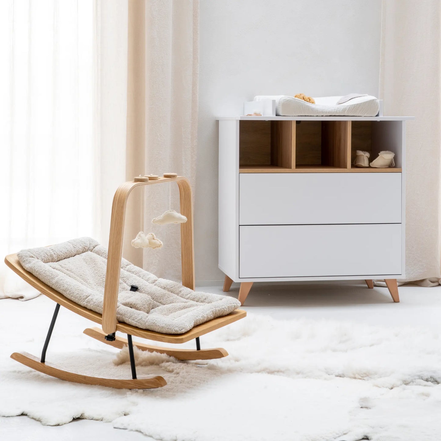 Quax Loft Byrå, White