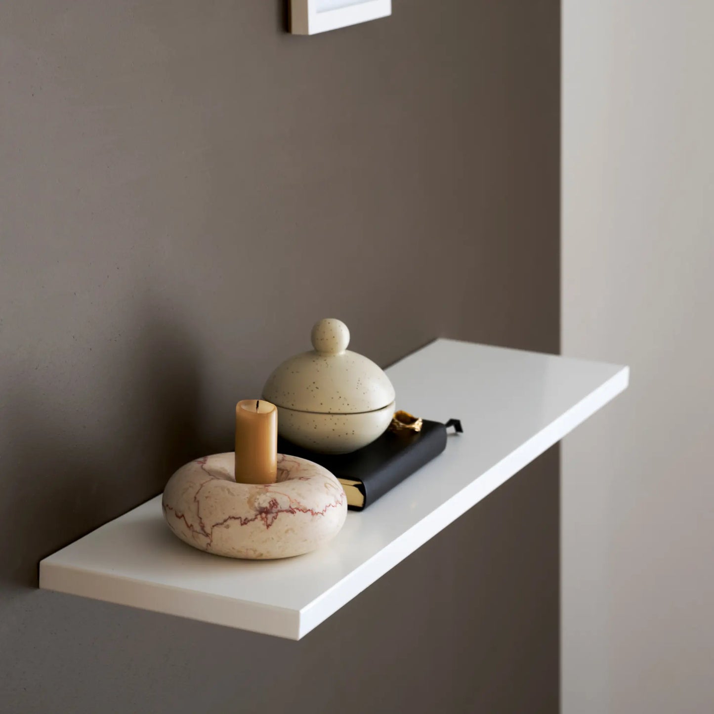 ReCollector Floating Edge Hylla, Brilliant White