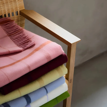 Silkeborg Uldspinderi Warp and Weft Ullpläd 130x190 cm, Love - Coral/Amber