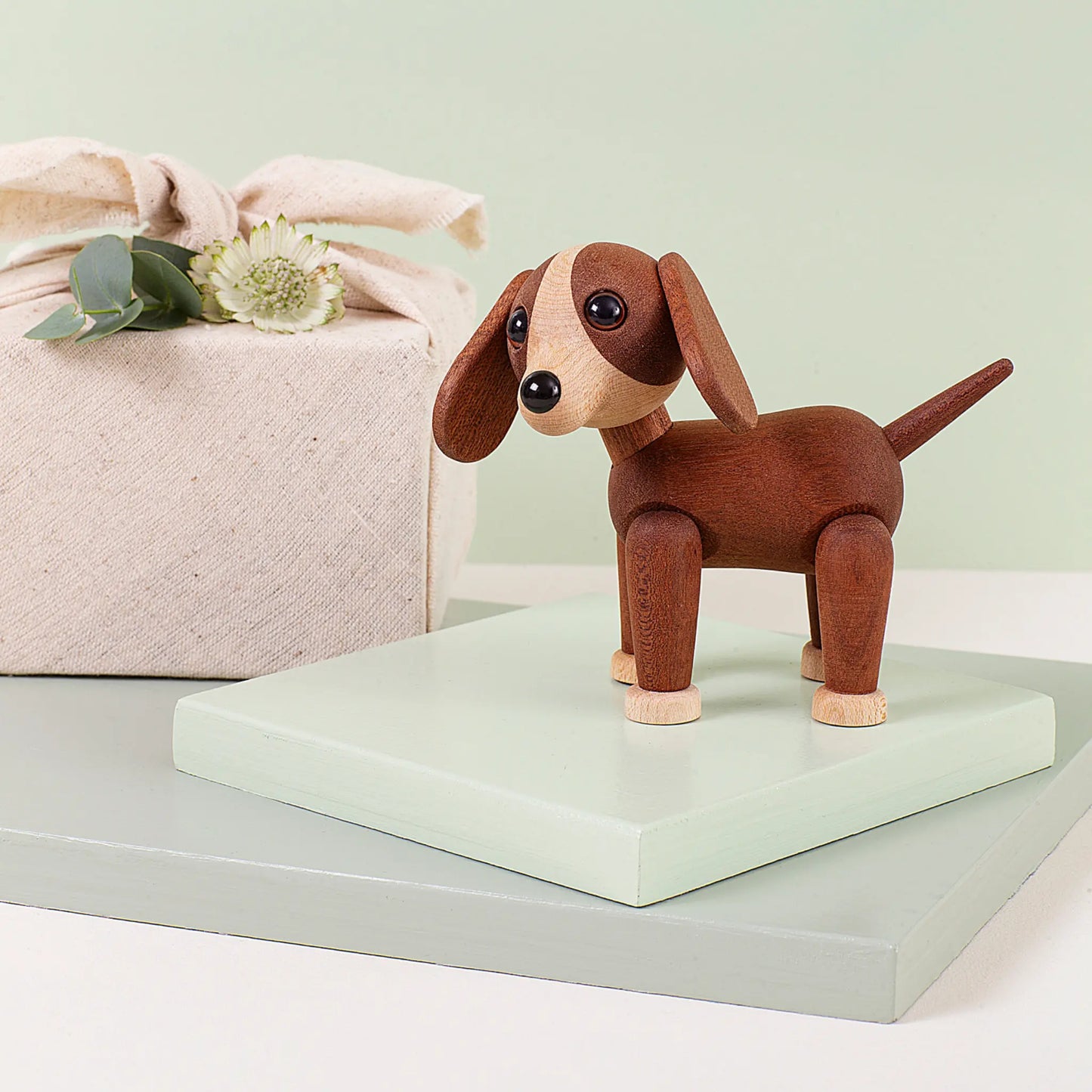 Spring Copenhagen Twix Hund Trädekoration 11 cm, Mahogny