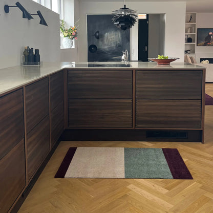 Tica Copenhagen Horizontal Matta 67x120 cm, Grön, ivory, bordeaux