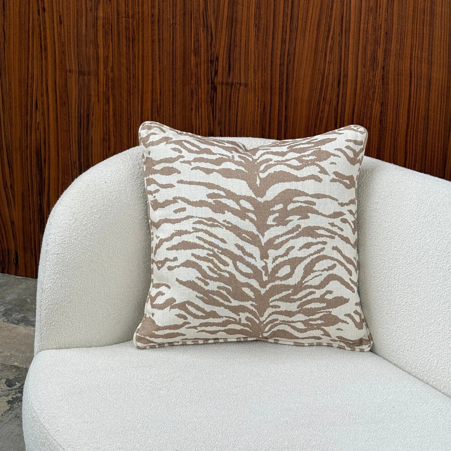 Tinted Objects Norell Tigerkudde 50x50 cm, Beige/offwhite