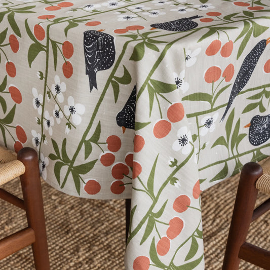 Almedahls Körsbärsträdgården Duk 145x250cm, Beige
