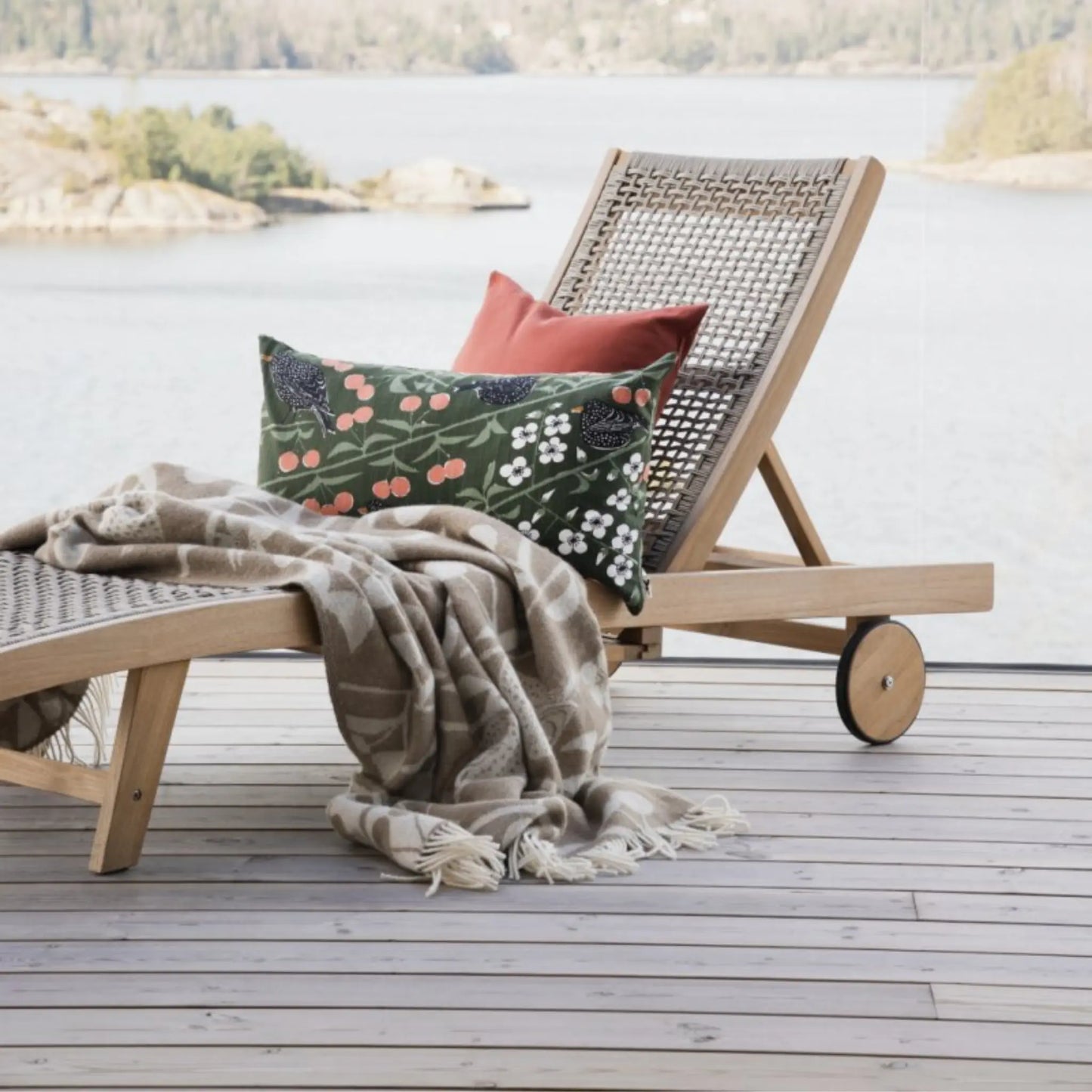 Almedahls Körsbärsträdgården Pläd 130x170cm, Brun Off White