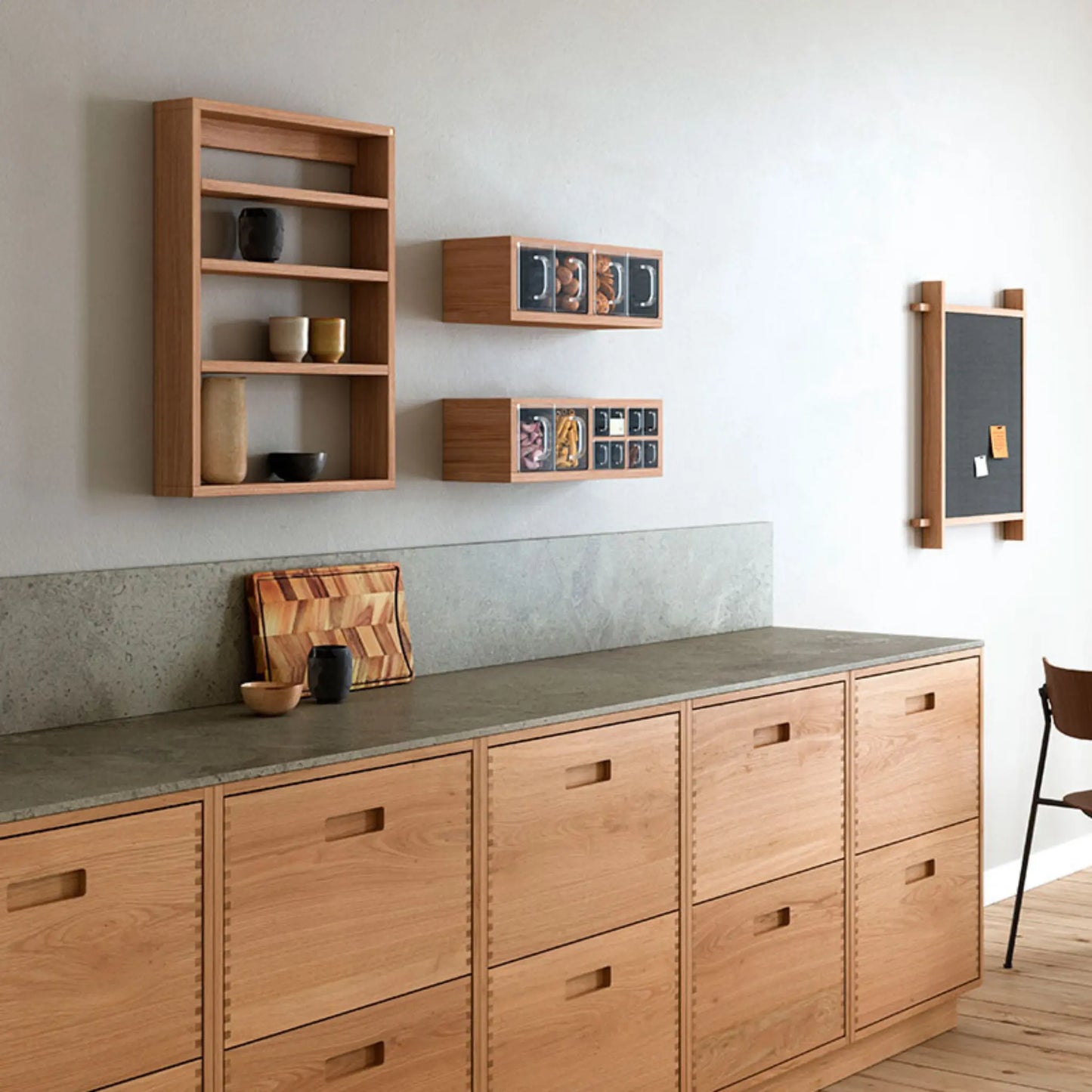 Andersen A-Podium Hylla, Natur