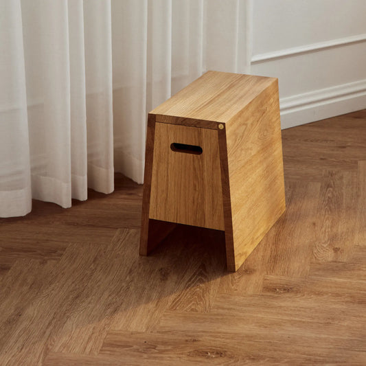 Andersen Plinth Pall, Natur