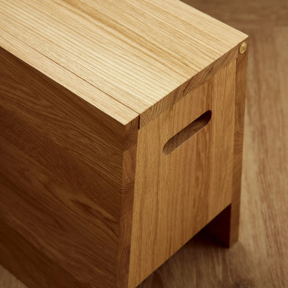 Andersen Plinth Pall, Natur