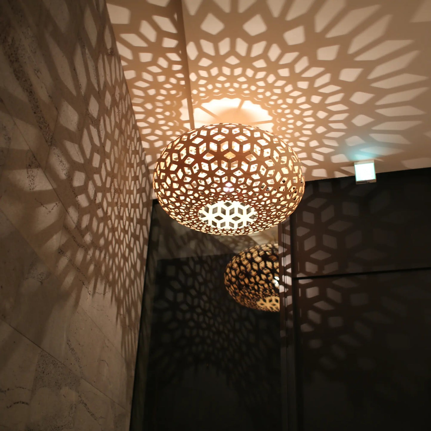 David Trubridge Snowflake Taklampa 80 cm, Bambu