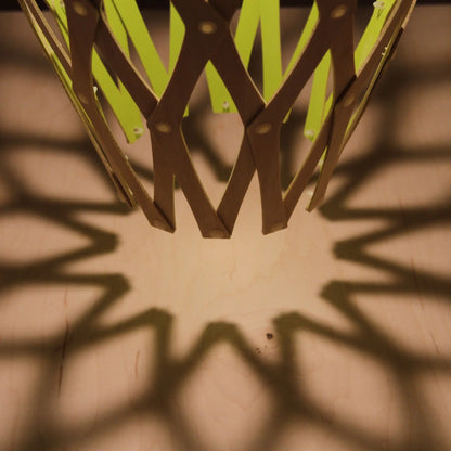 David Trubridge Hinaki Taklampa 90 cm, Svart