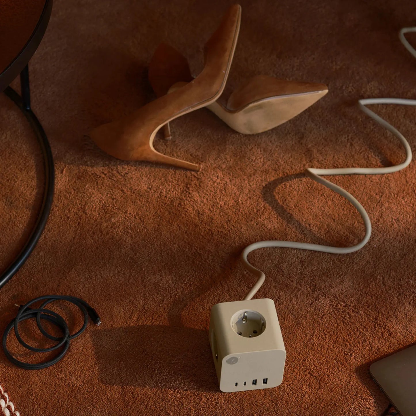 Kreafunk Ampie Wired Grenuttag Eu Usb-a/Usb-c Ivory, Sand