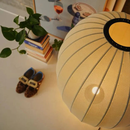 Made by Hand Knit-Wit Golvlampa 65 Hög Oval, Pärlvit